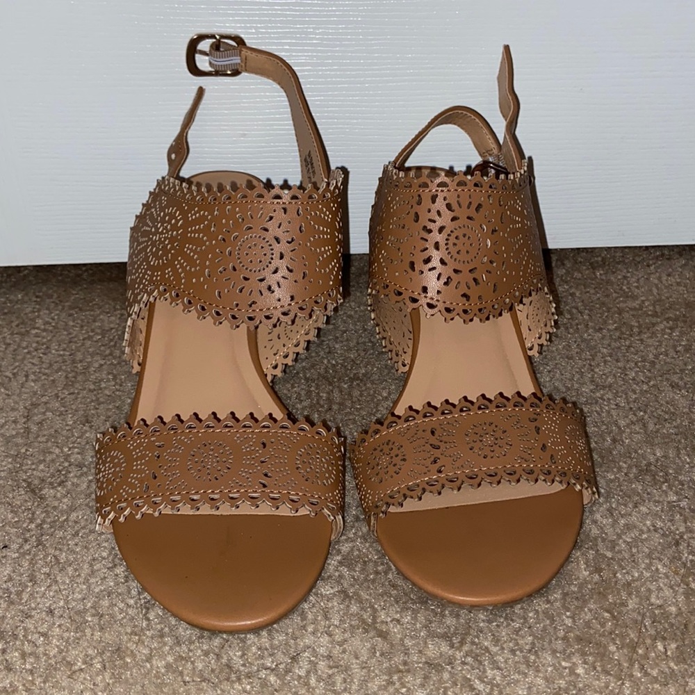 Xoxo wedges